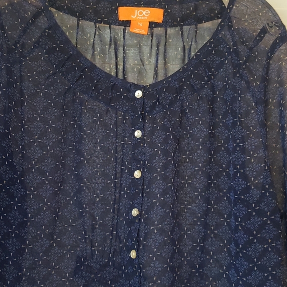 Sheer blouse - Picture 2 of 3